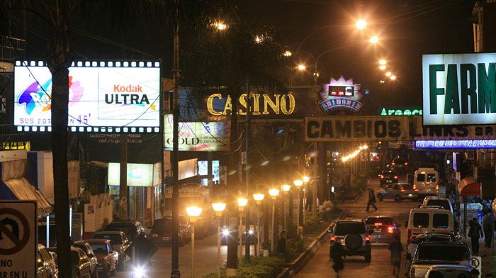 By Night Argentina